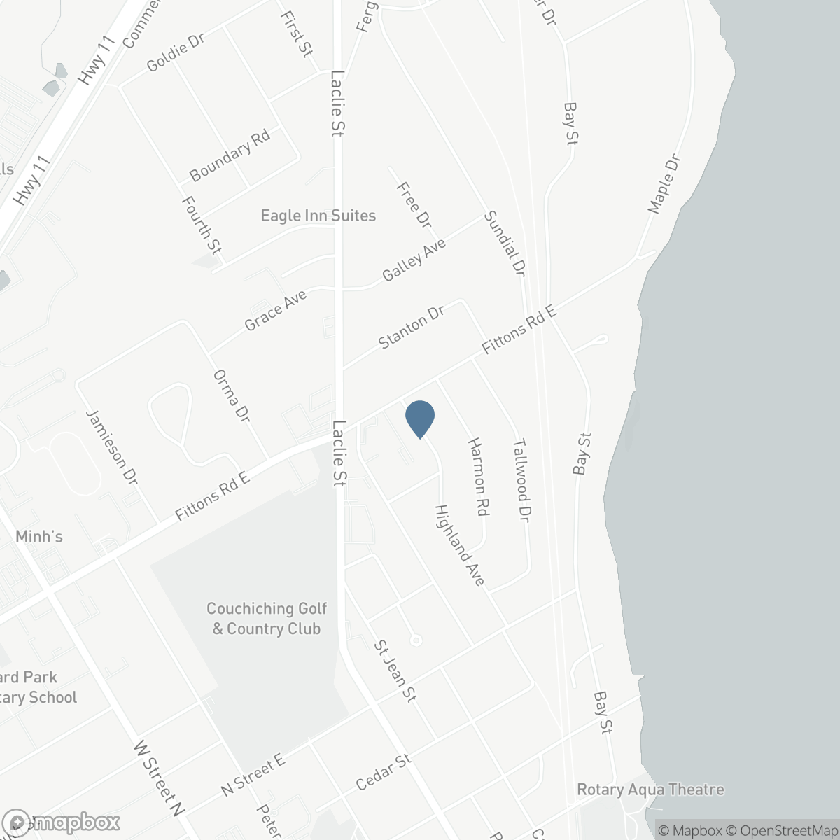 426 HIGHLAND AVENUE, Orillia, Ontario L3V 4E7